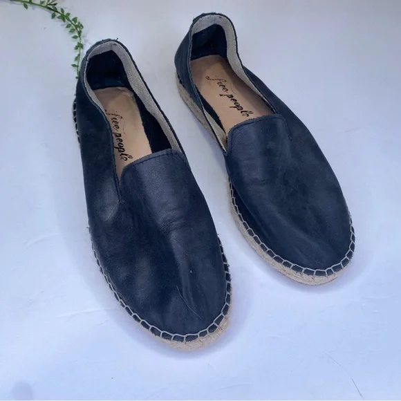 Free People Laurel Canyon Black Suede Espadrille Flats Loafers Size 37 Spain
